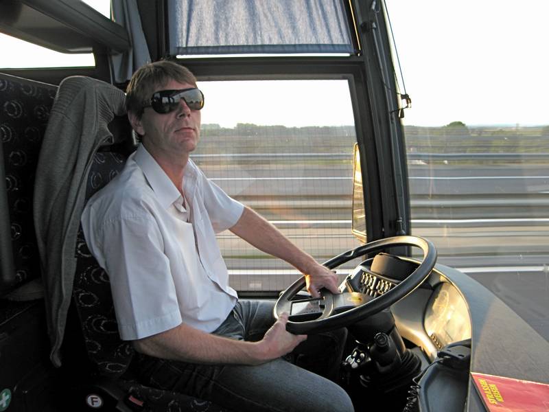 n_47 Peter Chauffeur.jpg